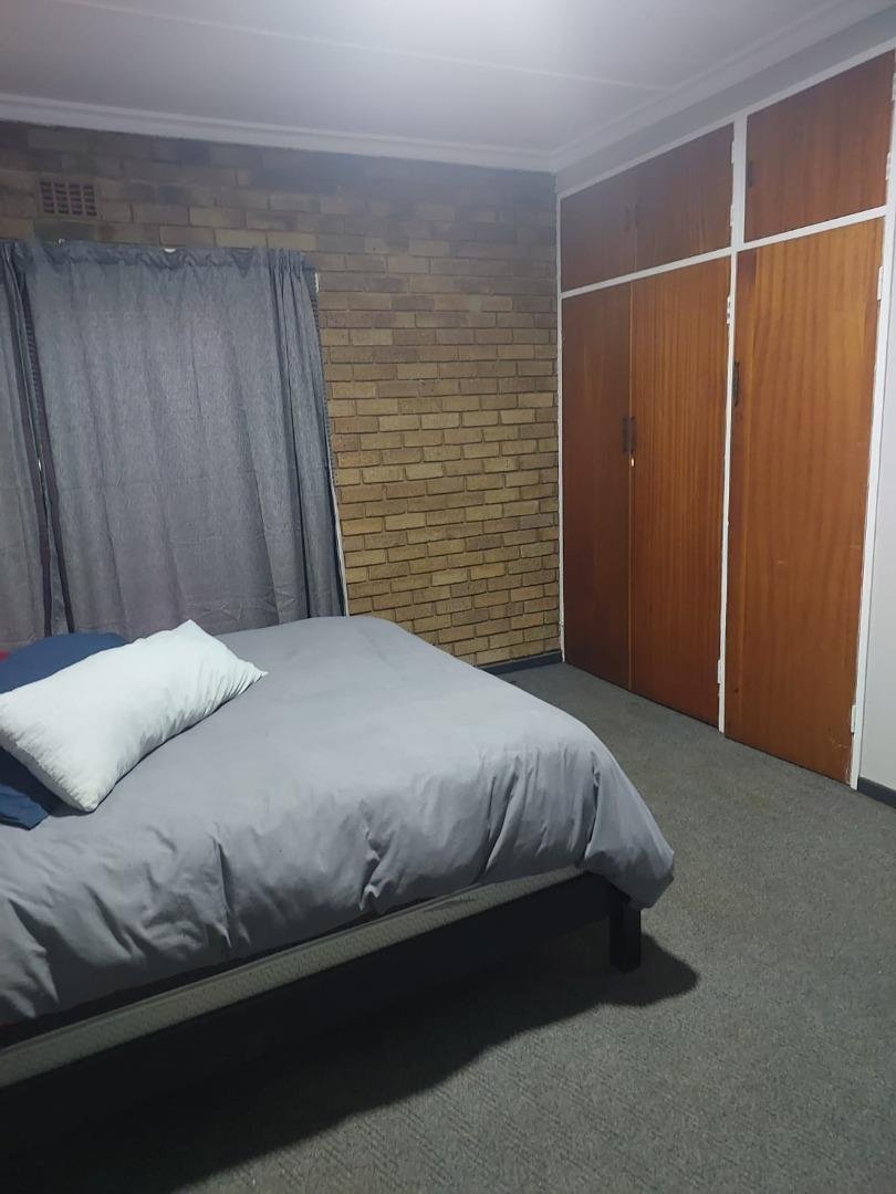 4 Bedroom Property for Sale in Lourenspark North West